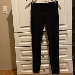 Lululemon Swift Speed 28 length size 6 leggings
